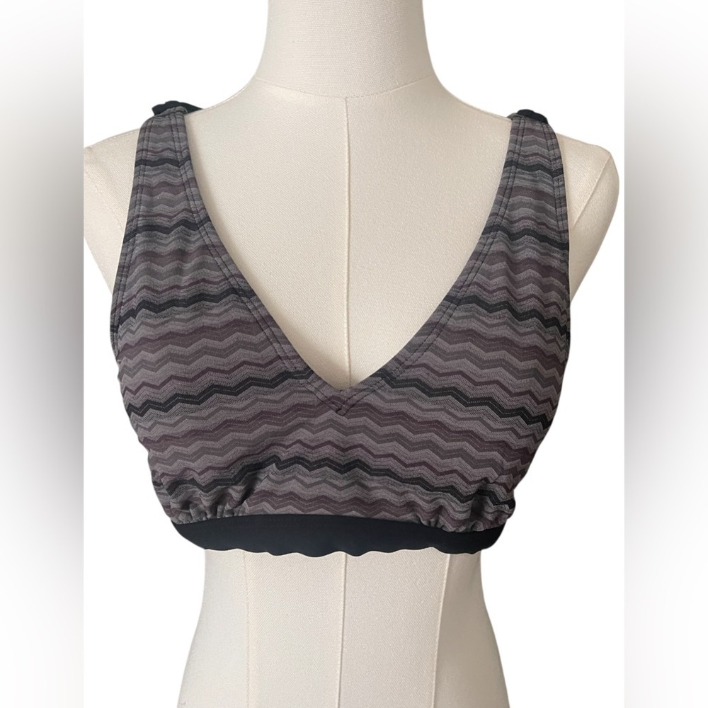Athleta Black and Gray Activewear Top - Picture 6 of 8
